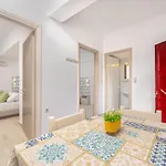 Apart Otel Pyrgaraki And