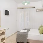Pyrgaraki And 3* Vasilikí