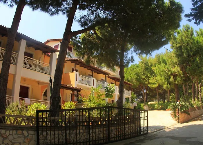 Pyrgaraki And Aparthotel