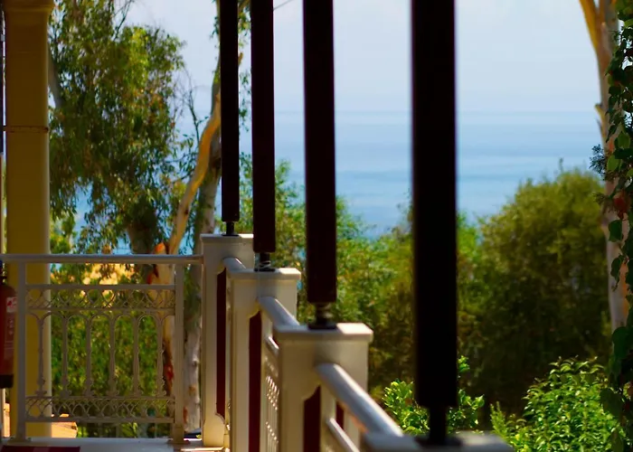 Pyrgaraki And Aparthotel 3*