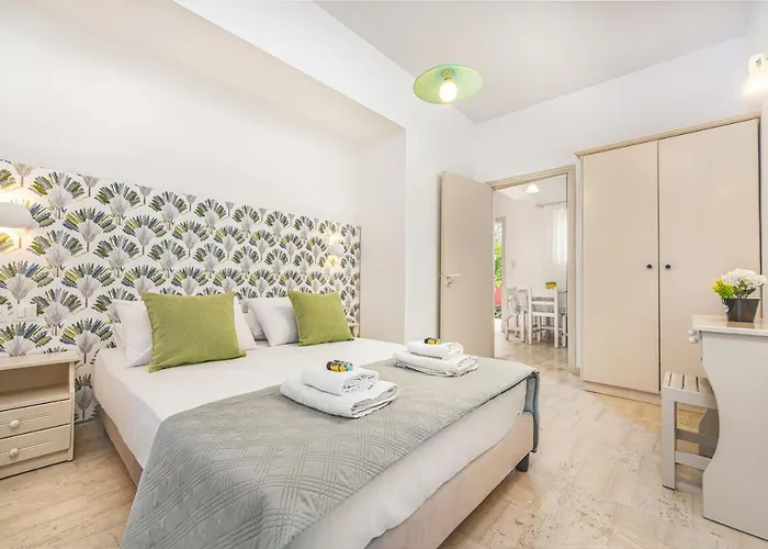 Pyrgaraki And Aparthotel 3*