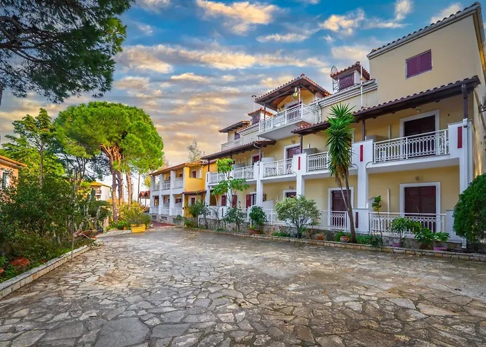Pyrgaraki And Aparthotel