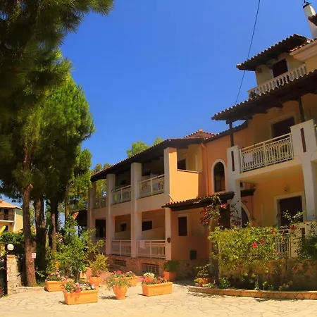 Pyrgaraki And Aparthotel