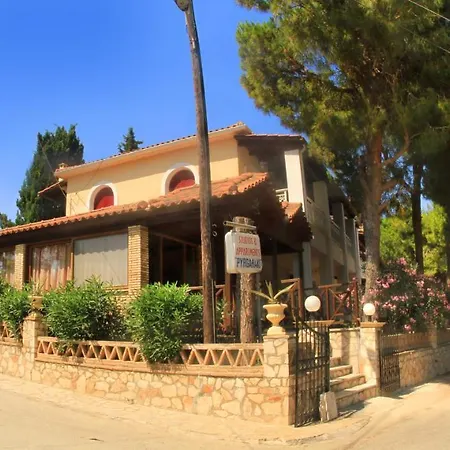 Aparthotel Pyrgaraki And