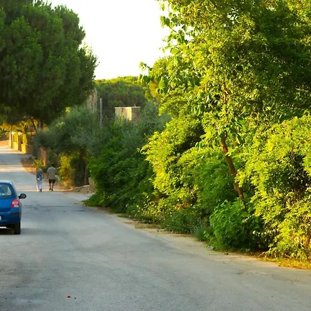 Pyrgaraki And Aparthotel *