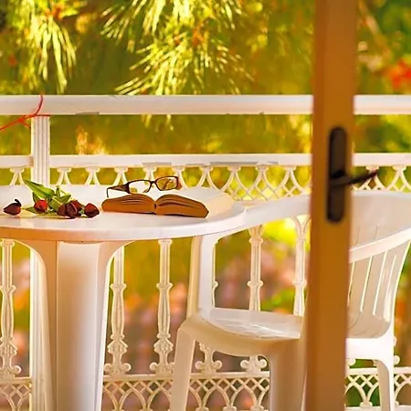 Apartmanhotel Pyrgaraki And